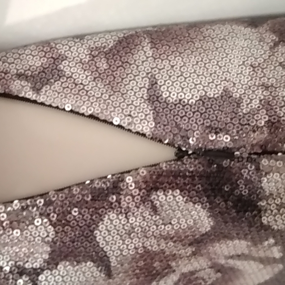 Floral, Sequence Mini Skirt - Picture 2 of 4